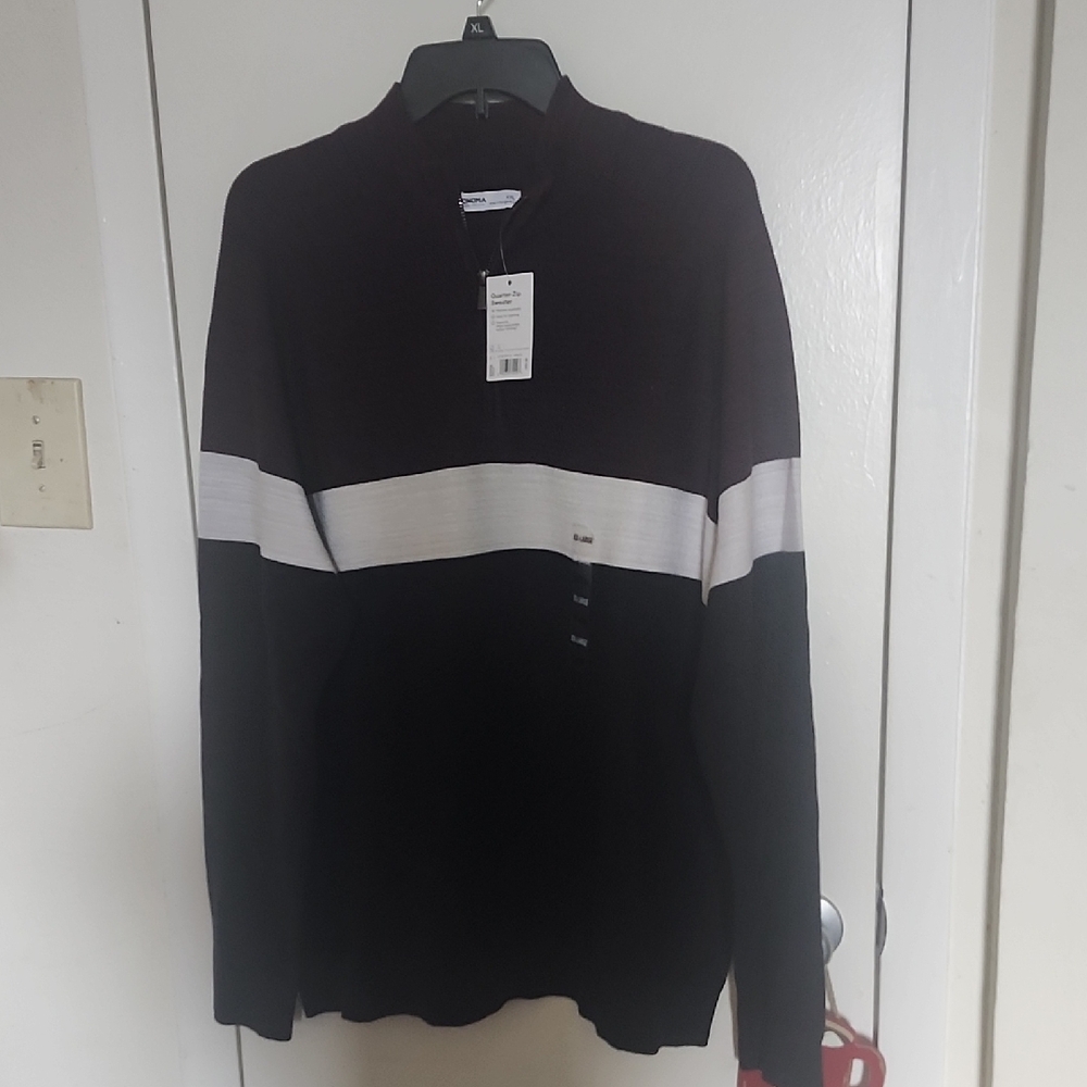 Sonoma Men's Black and Gray Zip-Up Sweater